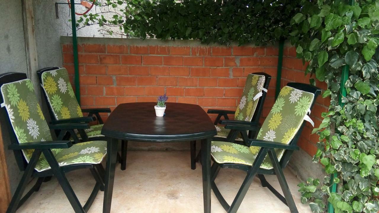 Apartmani Dana Sukošan Exterior foto